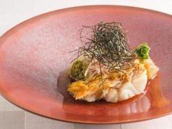 御魚料理:甘鯛の茶蕎麦蒸しと彩野菜