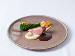 兵庫県産但馬鴨のロティ
トリュフ香るマッシュポテト
オレンジのソース