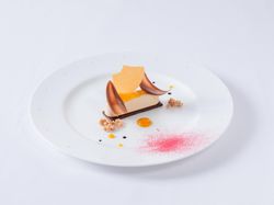 キャラメルとマンゴーのムースショコラ
ローズマリーとバルサミコの香り