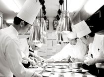 大切な一日のためだけに ひと皿ひと皿に感謝の想いを込めて