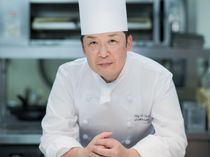 総料理長　堀越孝文