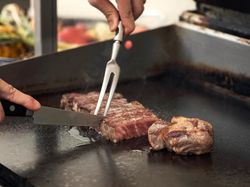 リヴァージュブラン1番人気の肉料理