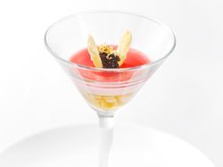 ブラン・マンジェとキャビアのデュエット
ビーツのミロアール