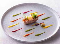 一品一品に惹きつける華やかさ