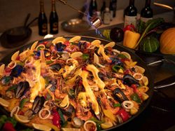 パエリアパフォーマンス