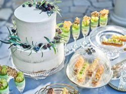 ウェディングケーキ