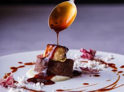 国産牛フィレ肉とフォアグラのロッシーニ