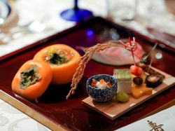 厳選素材にこだわり、色彩豊かな日本料理を堪能する贅沢なひと時