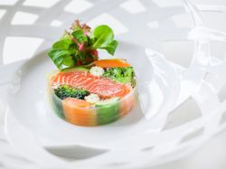 季節を感じられるレセプションメニュー