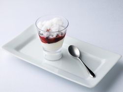 ミルクパンナコッタベリーと紅茶のマリネ