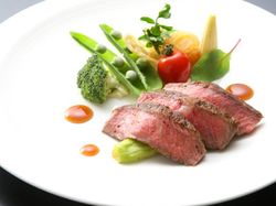 黒毛和牛もも肉のロースト 柚子ソース