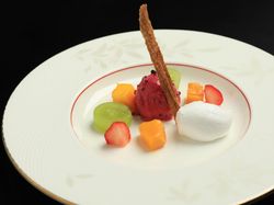 季節のフルーツ 柚子香るヨーグルトのムース