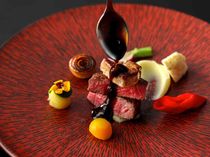 黒毛和牛フィレ肉とフォアグラソテー トリュフソース
ロッシーニ風