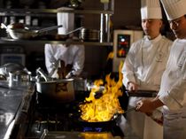 料理を引き立てる、ここにしかないオリジナル素材