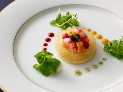 Cocktail de fruits de mer au caviar, gelée de vin liquoreux
