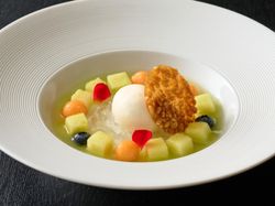 メロンスープ マスカット風味 甘酒のアイスクリーム