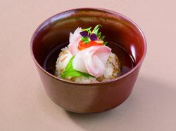 九絵とちりめん山椒の出汁茶漬け