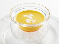 完熟南瓜の冷製スープ 2層仕立て