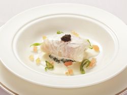白身魚のシャンパンソース