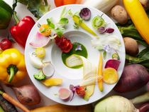 食材にも徹底的にこだわりを。おふたりだけのオートクチュールメニューは世界に一つだけの特別メニュー