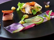 ふたりだけの「おもてなし」を叶える、個別化したお料理を実現