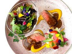 奥羽牛フィレ肉 ロースト 山葵風味のグレイビーソース