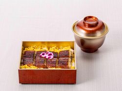 【御食事】