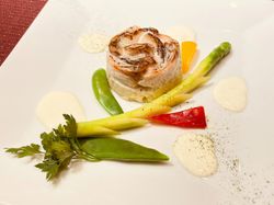 【魚料理】
真鯛とムースのヴァプール「Fleur du Bonheur」河越抹茶の香り