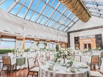 お料理を引き立たせる空間演出でトータルテーブルコーディネートが実現可能!