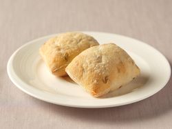 【Pain】グリーンオリーブパン・ライスファインパン