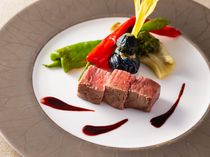 鮮度にこだわったお魚・最高の状態で焼き上げるお肉