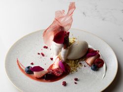 Dessert:いちごのヴァシュラン