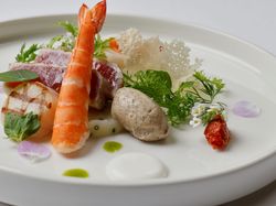 海の幸のサラダ