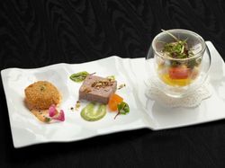 例:パテドカンパーニュ 海の幸のビジュー チーズのアランチーニ