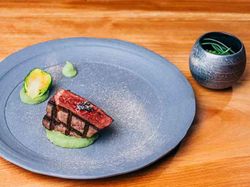 “フュージョン”
国産牛フィレ肉のグリエ
トリュフ香るフルードセル