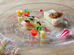 金目鯛の炙り 鮑 蛸 キャビア~秋の彩り野菜の饗宴~