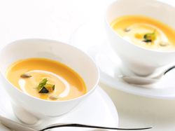 季節野菜のポタージュ・リエ