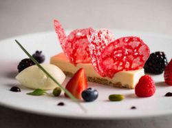 パティシエ特製 季節のデザート