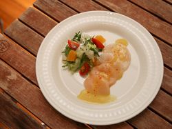 ホタテのカルパッチョ シトロネットソース