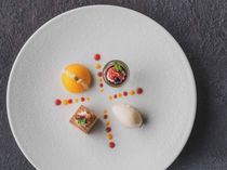 五感で楽しむ艶やかで華やかなフルコース