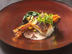 "料理長厳選"奇跡の海老と真鯛のオーブン焼き 日本のアンチョビ 塩辛との出逢い日本のアンチョビ 塩辛との出逢い