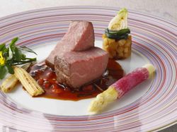 国産牛フィレ肉のロースト 猟師風