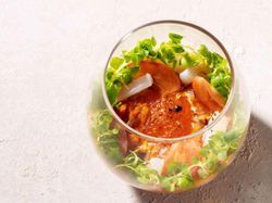 半生アオリイカと半熟卵のピペラード