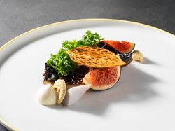 タルト ランベルセ 鰻、ヴァニラ、セルフィーユ