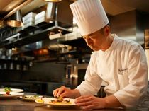 専属シェフ
