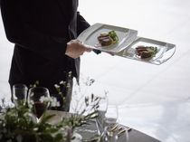 おもてなしの想いは料理を提供するタイミングにもこだわります