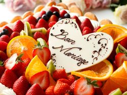 ウェディングケーキとオリジナルデザート