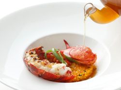 カナダ産オマール海老のパエリア風