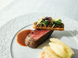 和牛フィレ肉の軽いウェリントン