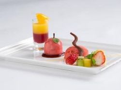 今日の佳き日に幸せな二人に贈る甘いメッセージ